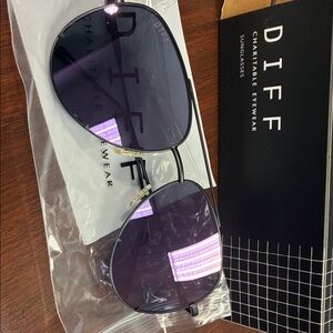 Diff Eyewear Scarlett Sunglasses